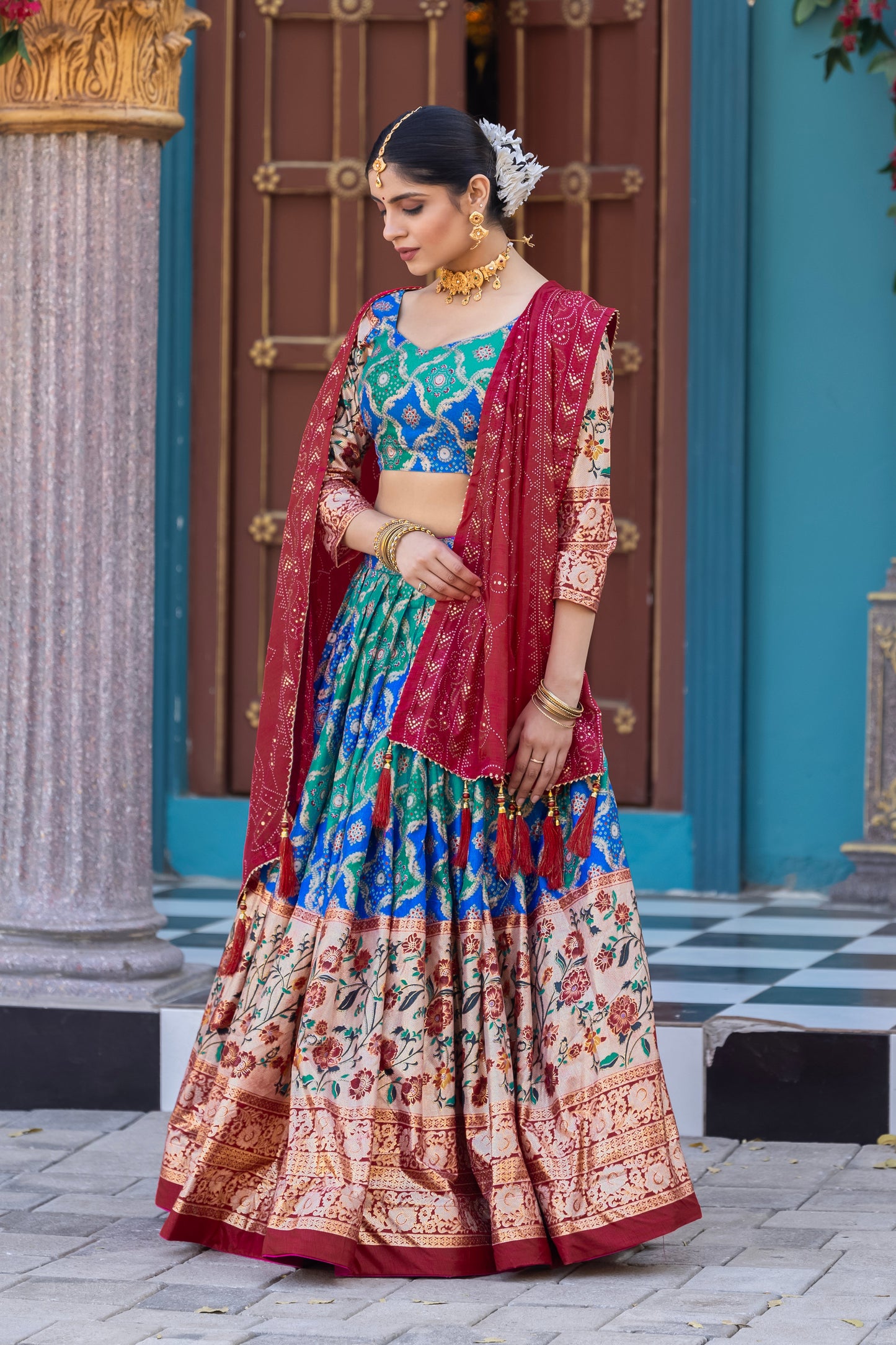 statement lehenga with beautiful detailing